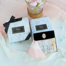 Load image into Gallery viewer,  [Hong Kong Souvenirs Gift] Hand-Painted Beige TWILLY Scarf with Scarf Ring Gift Set
