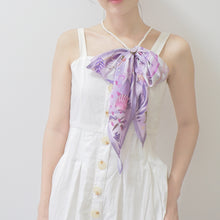 將圖片載入圖庫檢視器 香港維港幻浪 粉紫自然海浪波邊菱形絲巾/ 配絲巾扣高雅禮盒
