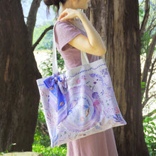 將圖片載入圖庫檢視器 香港維港幻浪 絨毛帆布袋 | 香港托特包 TOTE BAG &amp; TWILLY
