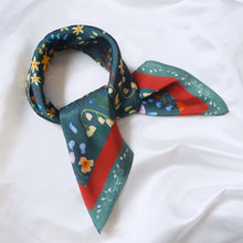 Load image into Gallery viewer, StephyDesignHK 【Viola】♥Mother and Daughter♥Mother&#39;s Day Gift Silk Scarf Gift Box
