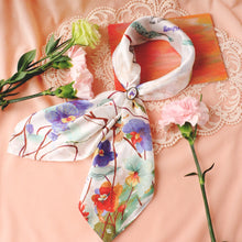 Load image into Gallery viewer, For mother-in-law --- orchid silk scarf with silk scarf buckle gift box [Mother&#39;s Day gift box] silk scarf gift box
