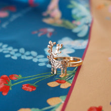 Load image into Gallery viewer,  Happy fish scarf with Christmas Snow Deer scarf ring and Christmas wooden box packaging gift
