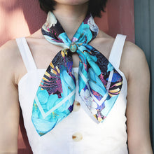 Load image into Gallery viewer, StephyDesignHK 【Mommy To Be】♥【Mother&#39;s Day Gift】♥Silk Scarf Gift Box
