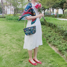 Load image into Gallery viewer, StephyDesignHK 【 Mother&#39;s Day Gift Set 】Large Scarf + Crossbody bag/ Chain Bag Set  
