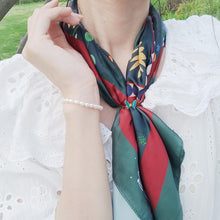 Load image into Gallery viewer, StephyDesignHK 【Viola】 ♥To My Mother♥【Mother&#39;s Day Gift】Scarf Gift Box
