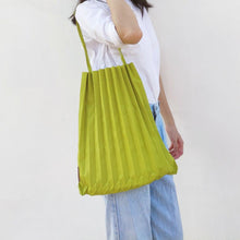 Load image into Gallery viewer, StephyDesignHK Goody bag~ Seven-color rainbow percent bag/folding bag/handbag/shopping light shoulder bag
