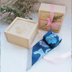 StephyDesignHK 森林花園 聖誕禮盒 特製木盒包裝禮物 / 領巾 / 長絲巾/髮帶